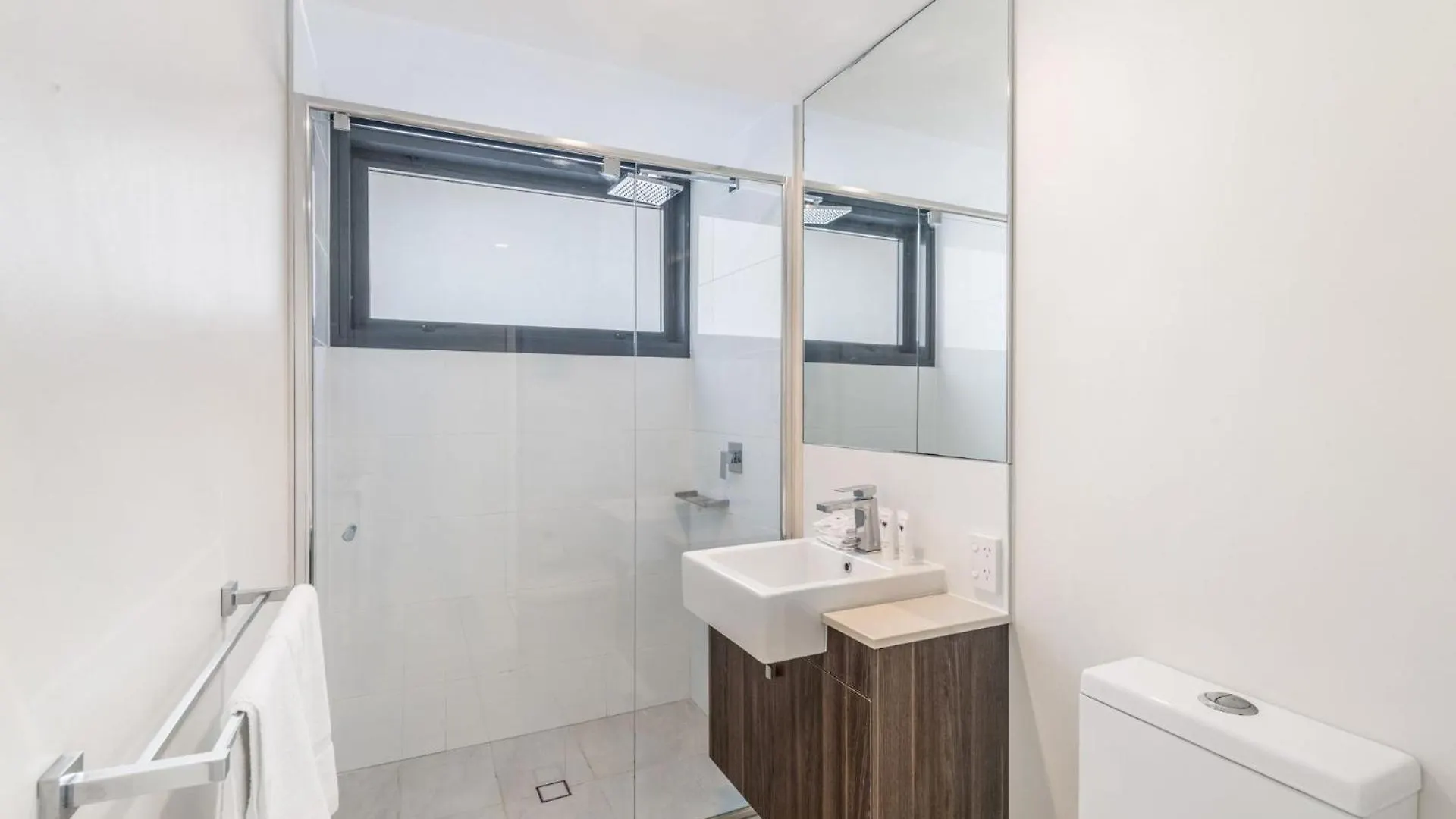 First Light Mooloolaba 9Th Floor Apartment With Ocean Views Australia
