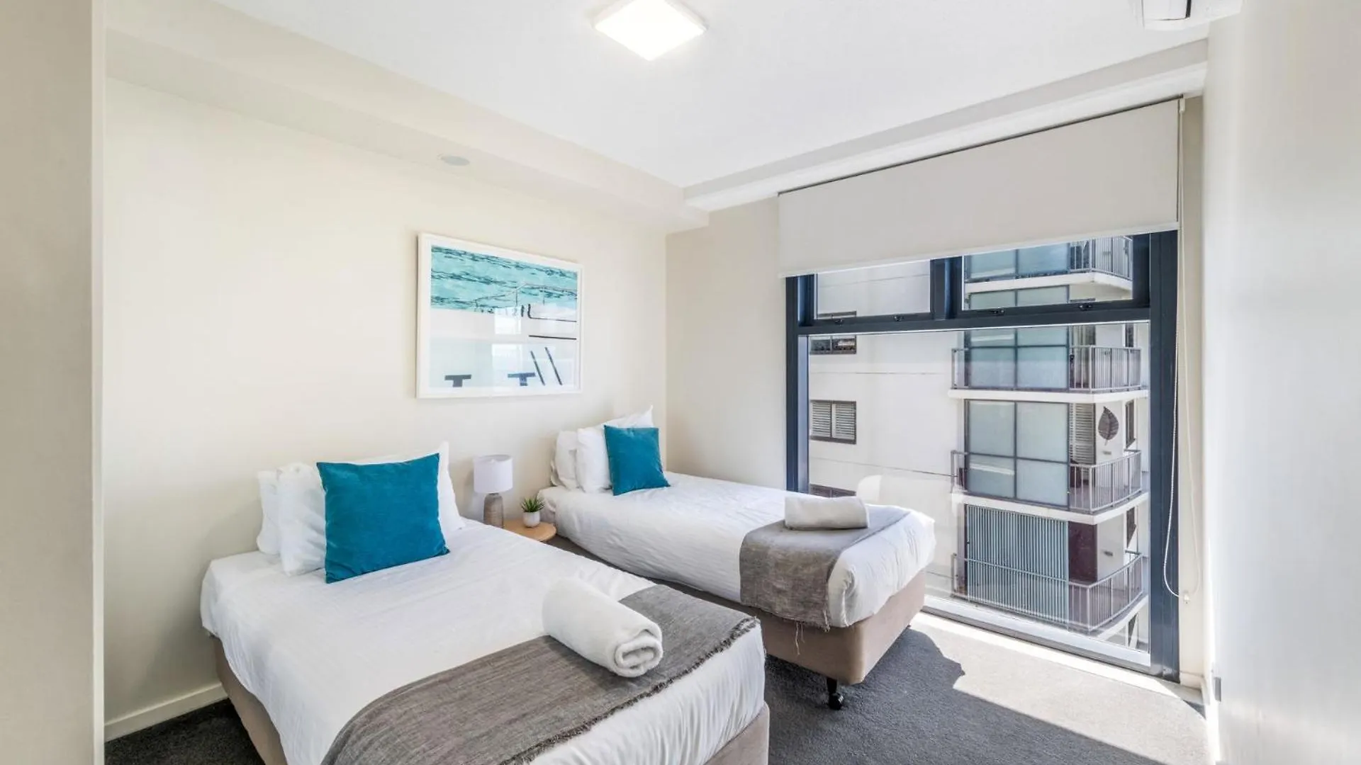 First Light Mooloolaba 9Th Floor Apartment With Ocean Views 0*,