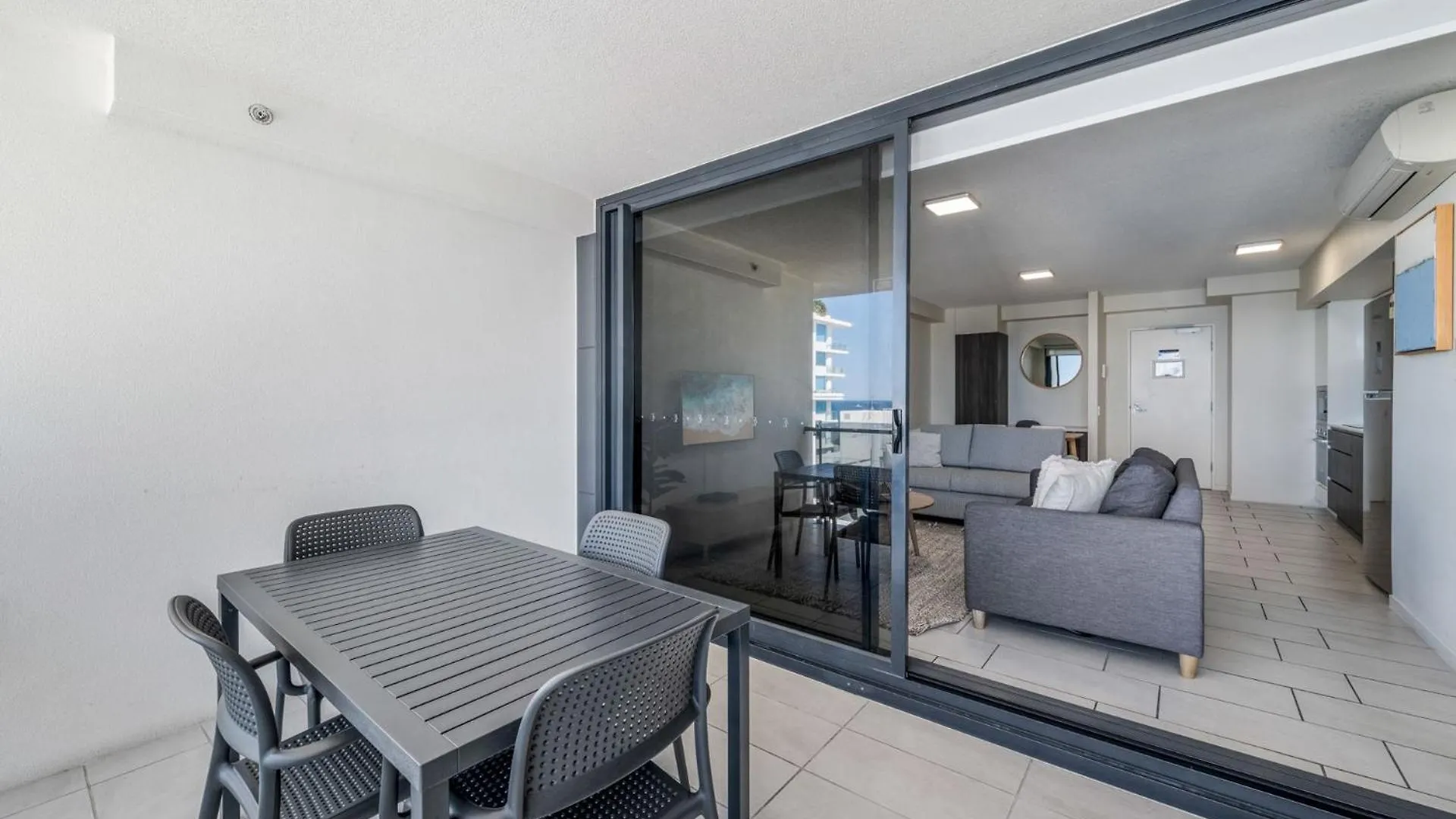 First Light Mooloolaba 9Th Floor Apartment With Ocean Views