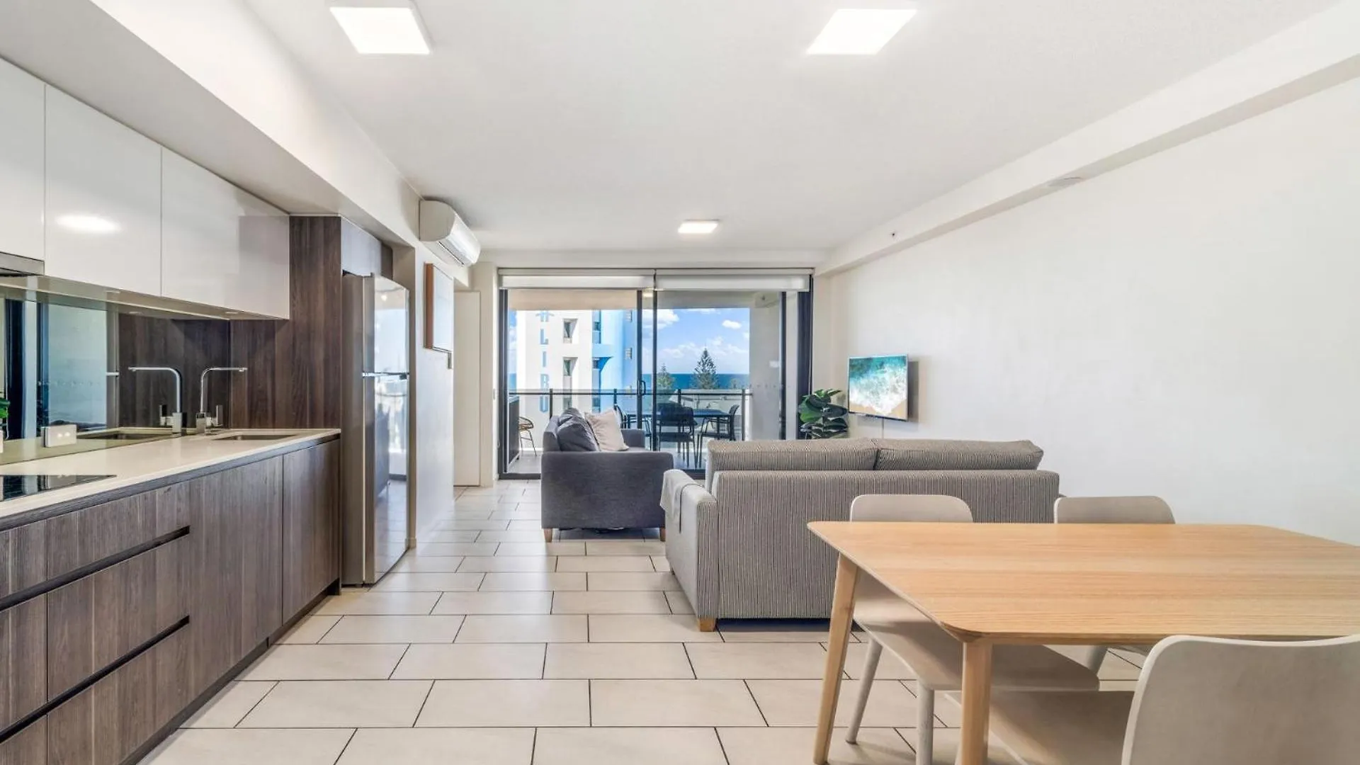 First Light Mooloolaba 9Th Floor Apartment With Ocean Views