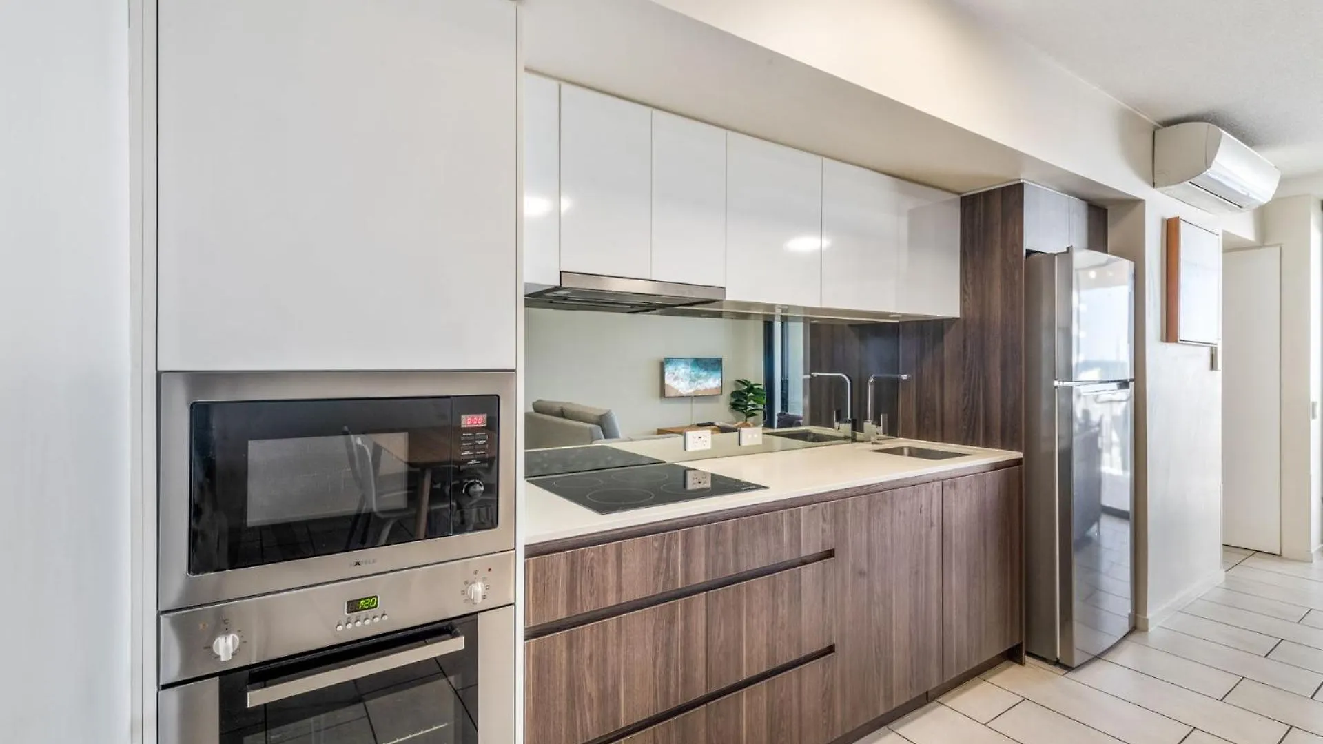 First Light Mooloolaba 9Th Floor Apartment With Ocean Views
